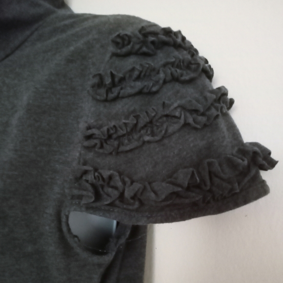 NWT🎁FREE GIFT INCLUDED 🎁 Ruffled Sleeves Blouse Tee Top Women - Picture 7 of 11